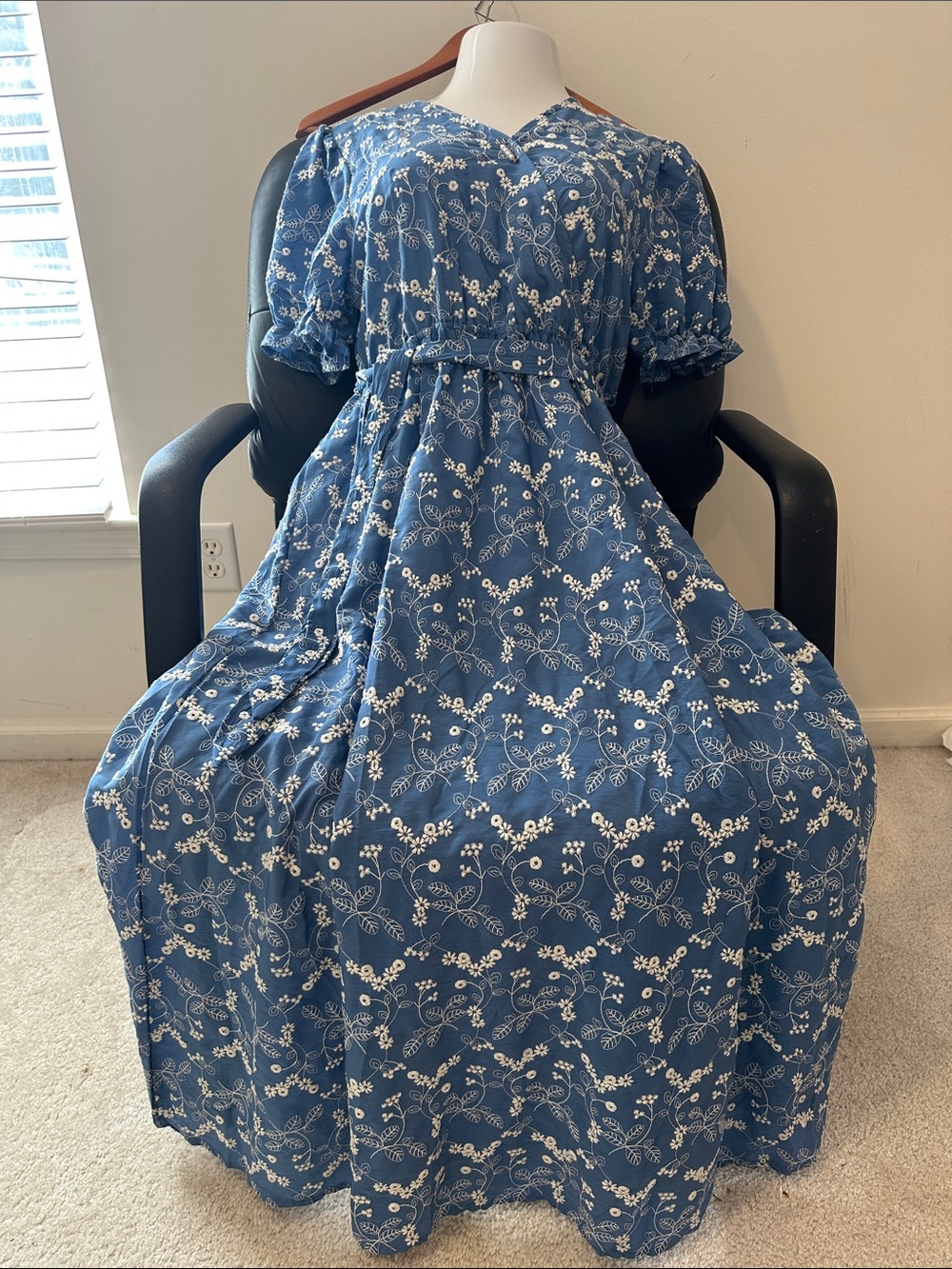 Blue Floral V-Neck Maxi Dress - Picture 6 of 9